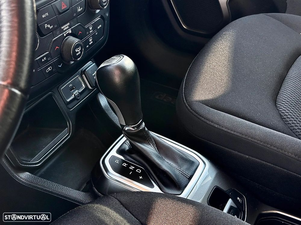 Jeep Renegade 1.6 MJD Limited DCT - 12