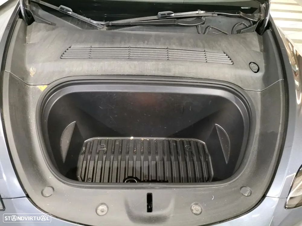 Tesla Model Y Long Range Tração Integral - 12
