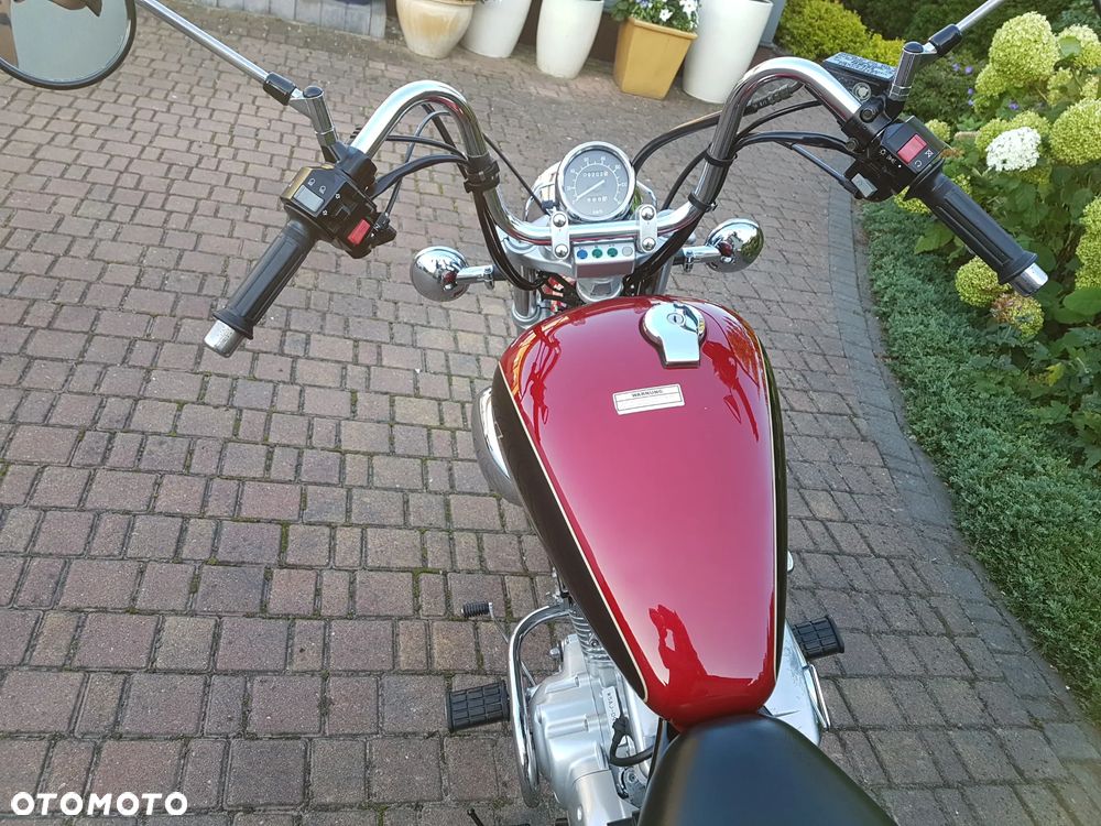 Yamaha XV - 17