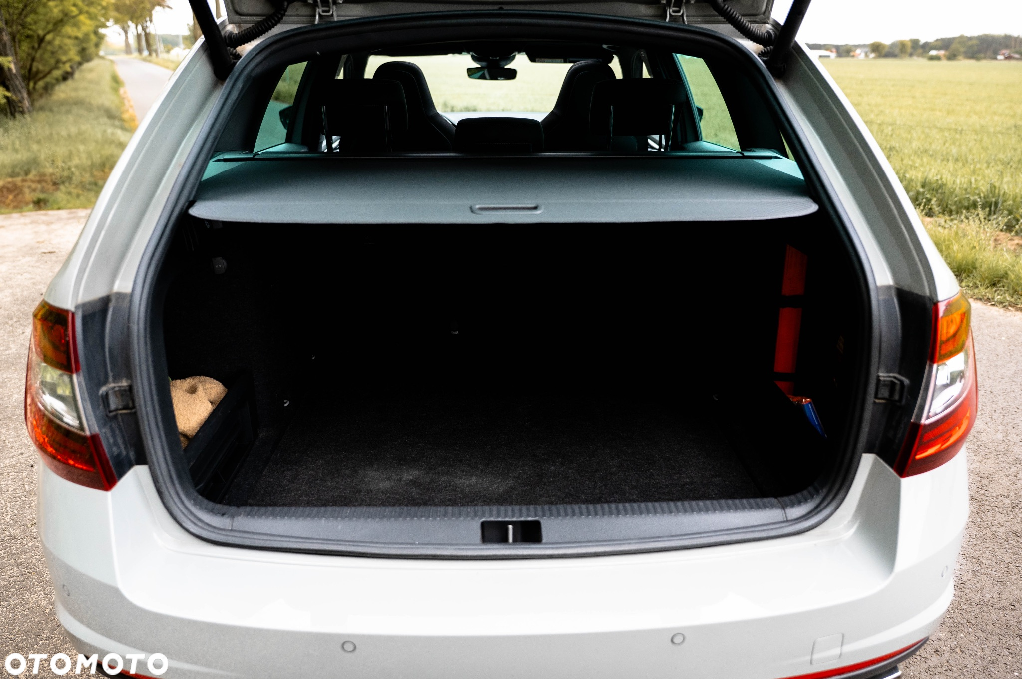 Skoda Octavia 2.0 TDI DSG RS - 26