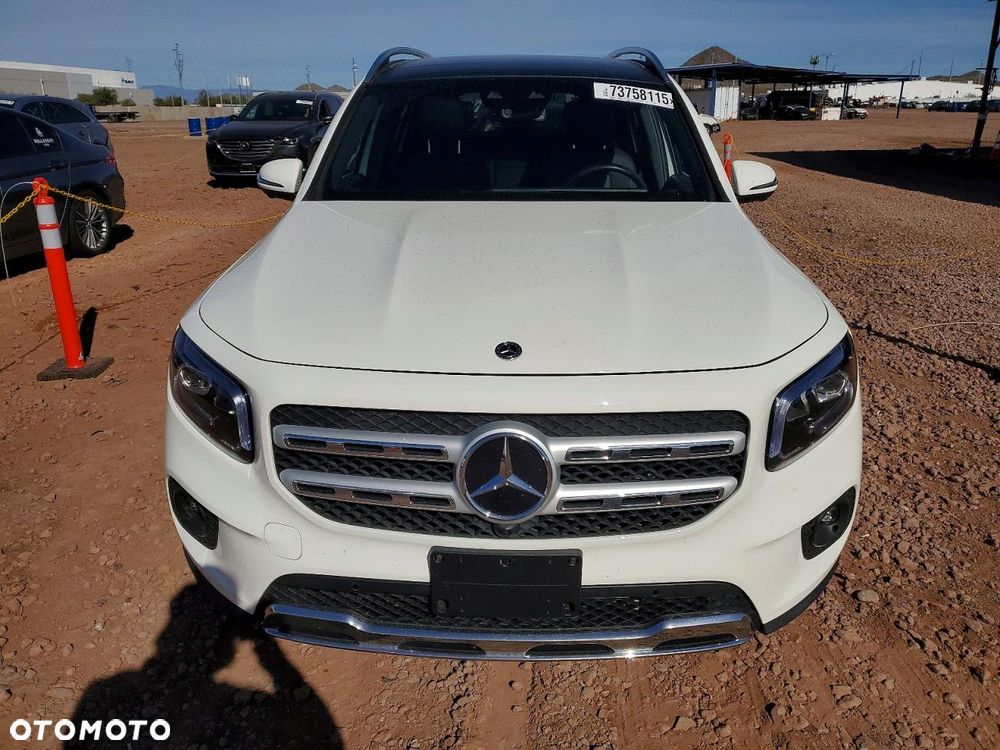 Mercedes-Benz GLB - 6