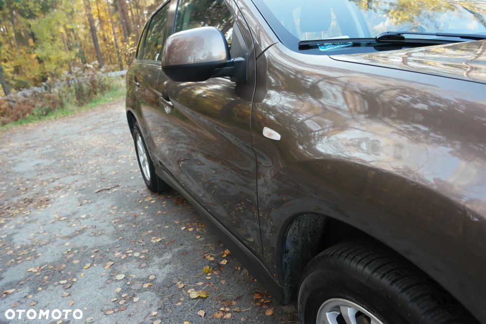 Mitsubishi ASX - 16