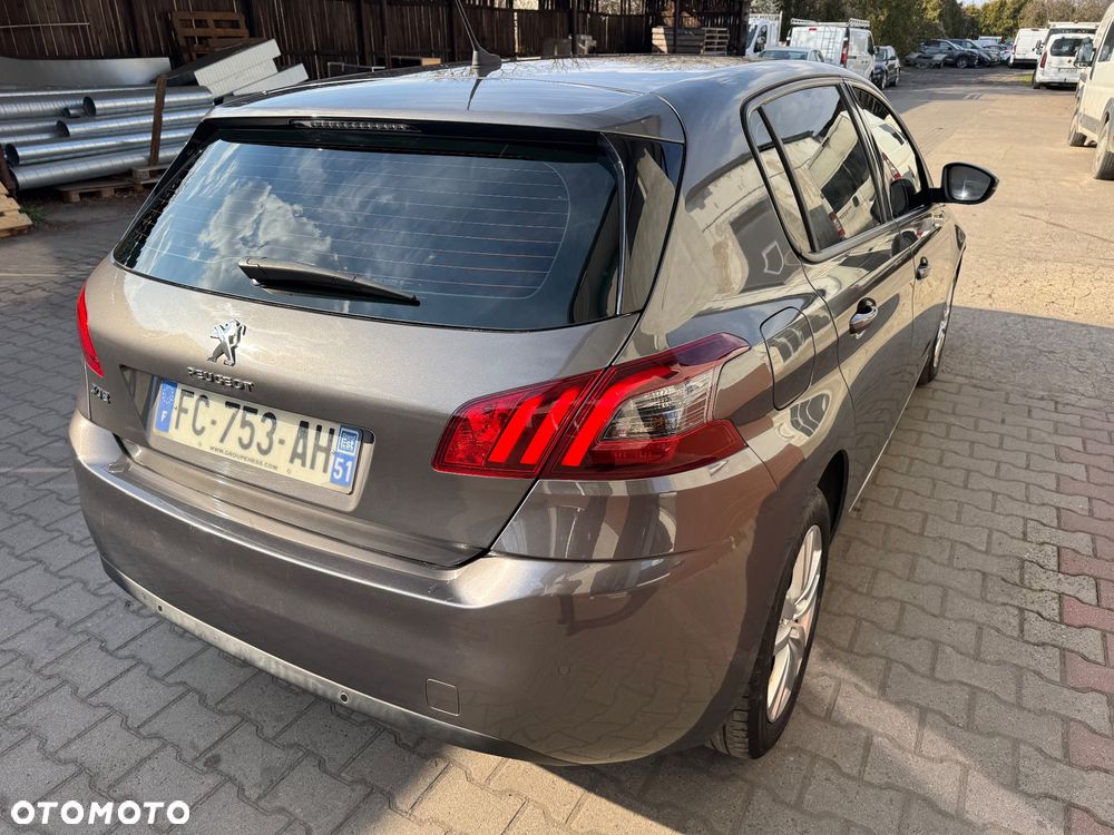 Peugeot 308 - 30