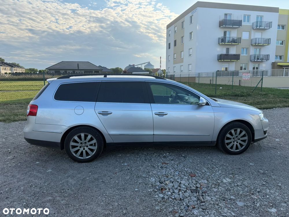 Volkswagen Passat 2.0 TDI Comfortline - 8