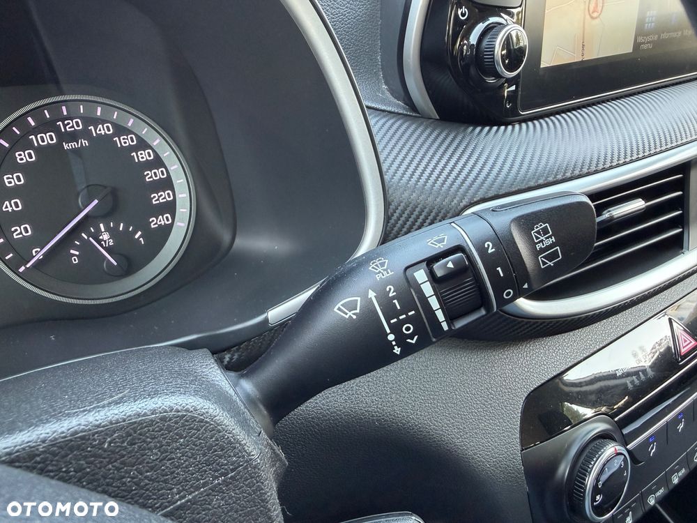 Hyundai Tucson blue 1.6 GDi 2WD Navi - 17