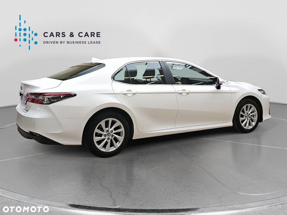 Toyota Camry 2.5 Hybrid Comfort CVT - 25
