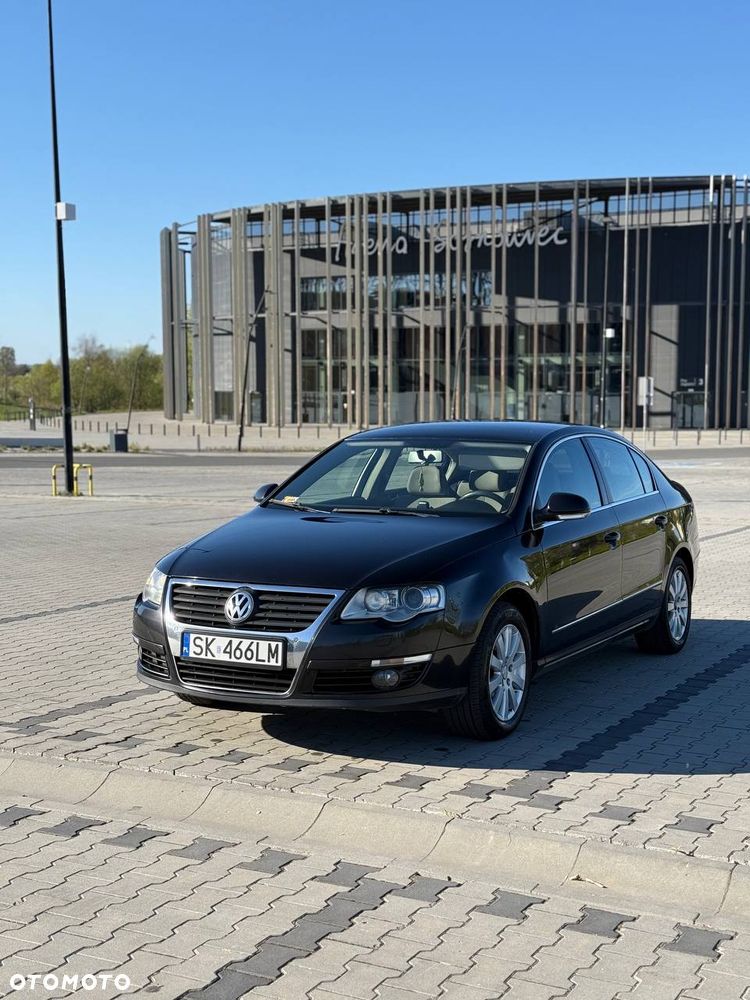Volkswagen Passat 1.8 TSI Comfortline - 1