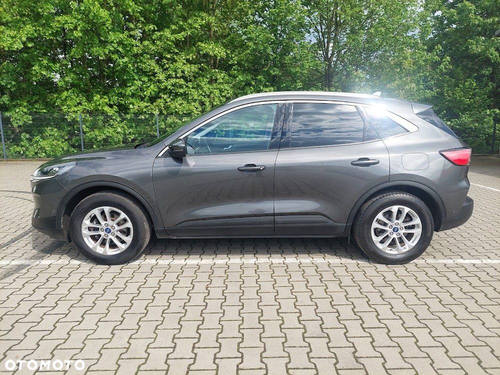 Ford Kuga - 4
