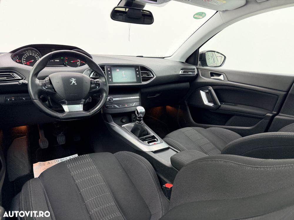 Peugeot 308 SW e-HDi 115 Stop & Start Allure - 15