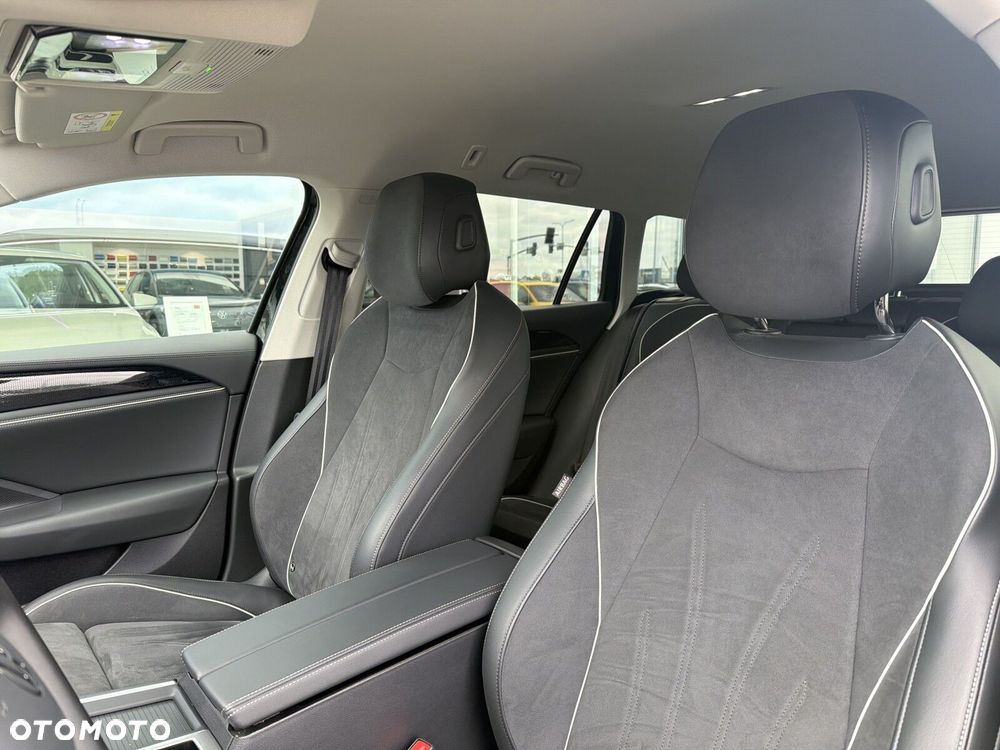 Volkswagen Passat Variant 1.5 TSI EVO Business DSG - 12