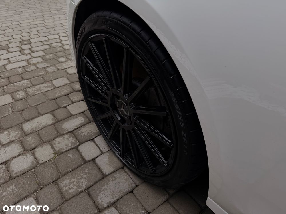 Mercedes-Benz Klasa E 220 d 4-Matic 9G-TRONIC - 9