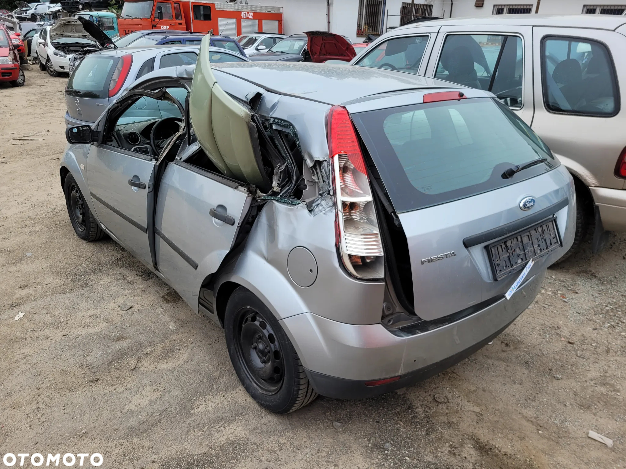 ford fiesta mk6 74 maska zderzak lampa grill błotnik drzwi zbiornik paliwa szyba lusterko klamka - 4