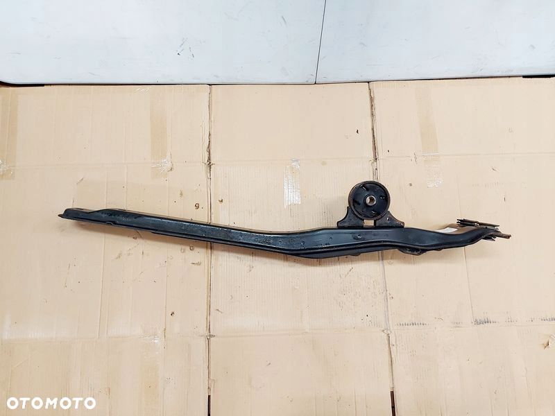 endeavor wspornik belka mocowanie silnika łapa - 5