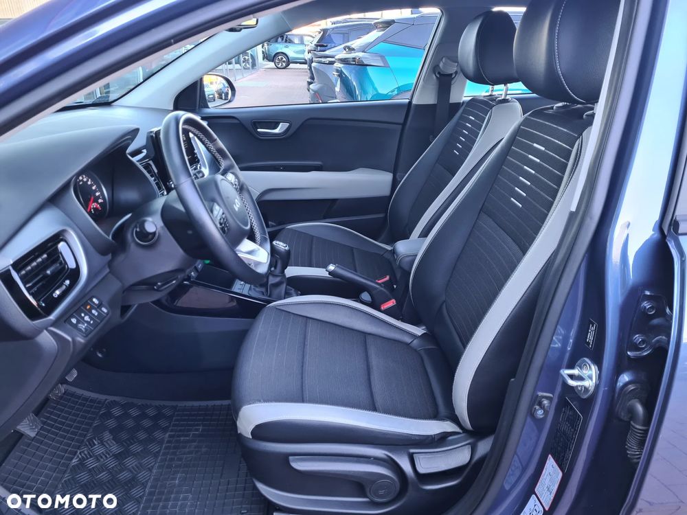 Kia Stonic 1.0 T-GDI MHEV M - 12