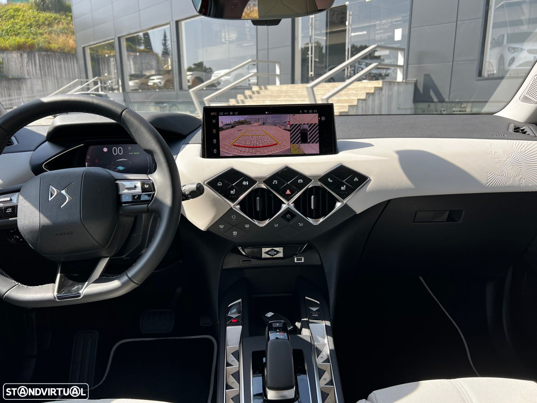 DS DS3 E-Tense Esprit de Voyage - 11