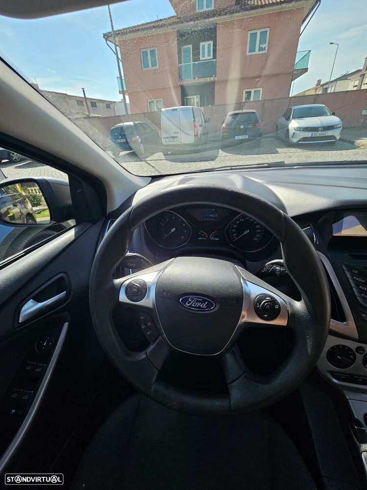 Ford Focus SW 1.0 EcoBoost S&S TITANIUM - 14