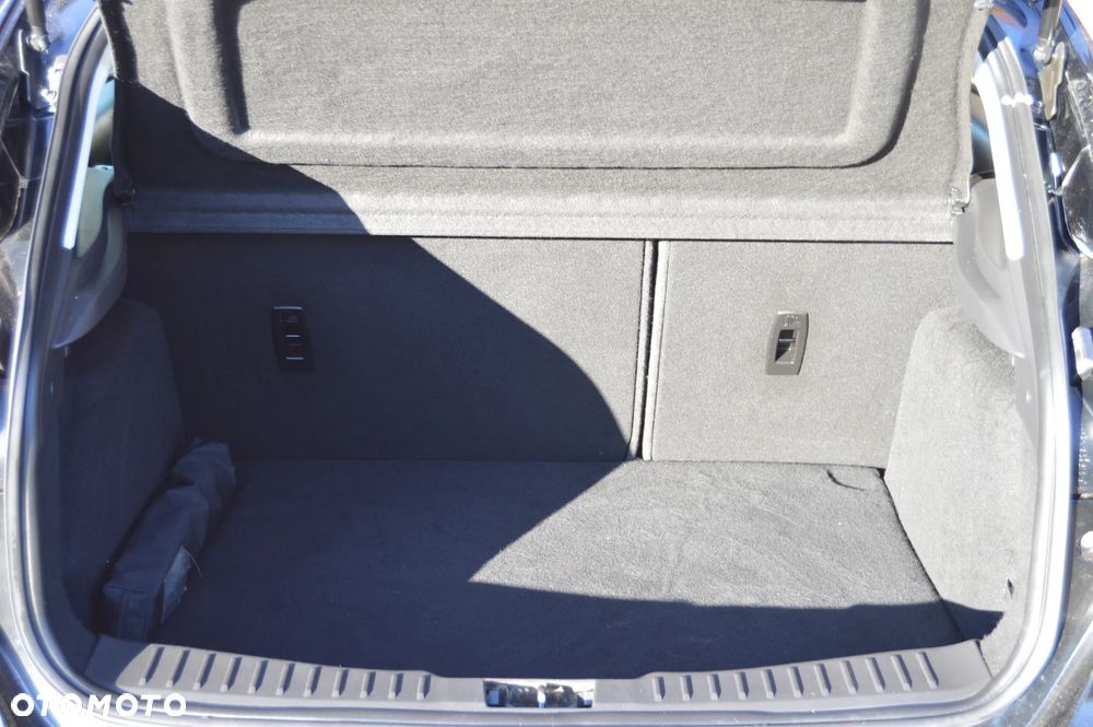 Ford Focus 1.0 EcoBoost Titanium Design - 26