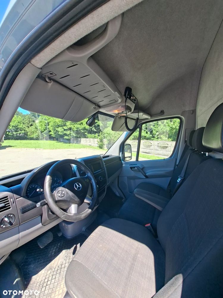 Mercedes-Benz Sprinter - 8