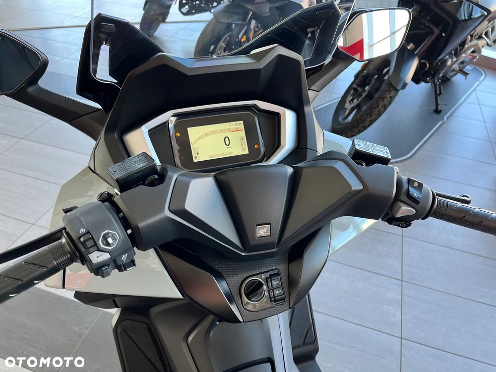 Honda NSS - 9
