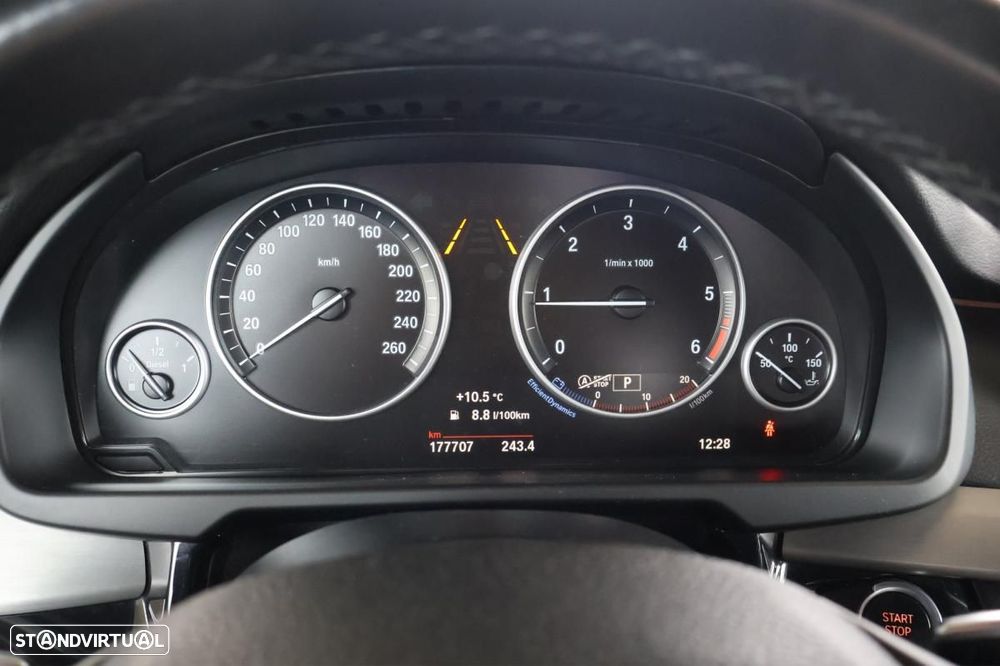 BMW X5 25 d sDrive Comfort 7L - 11