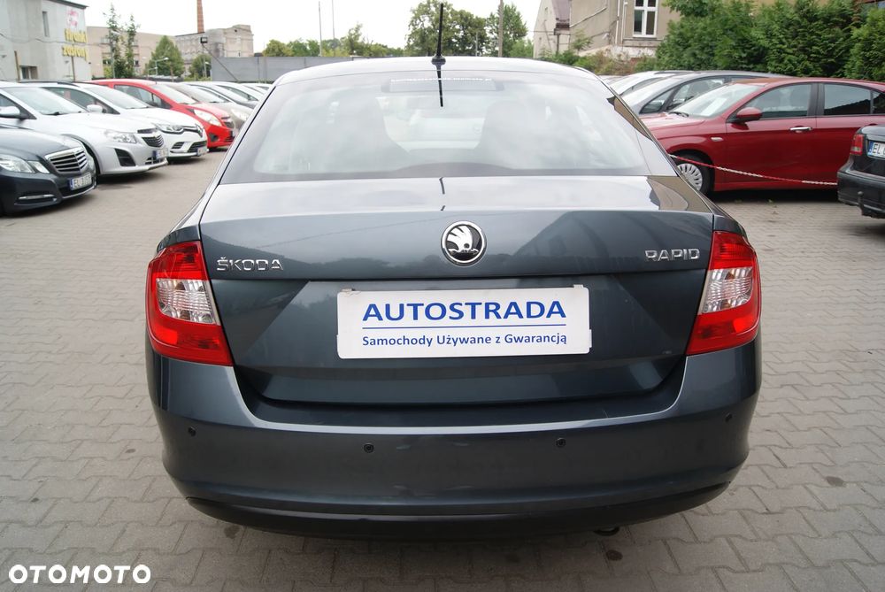 Skoda RAPID 1.2 TSI Style - 4