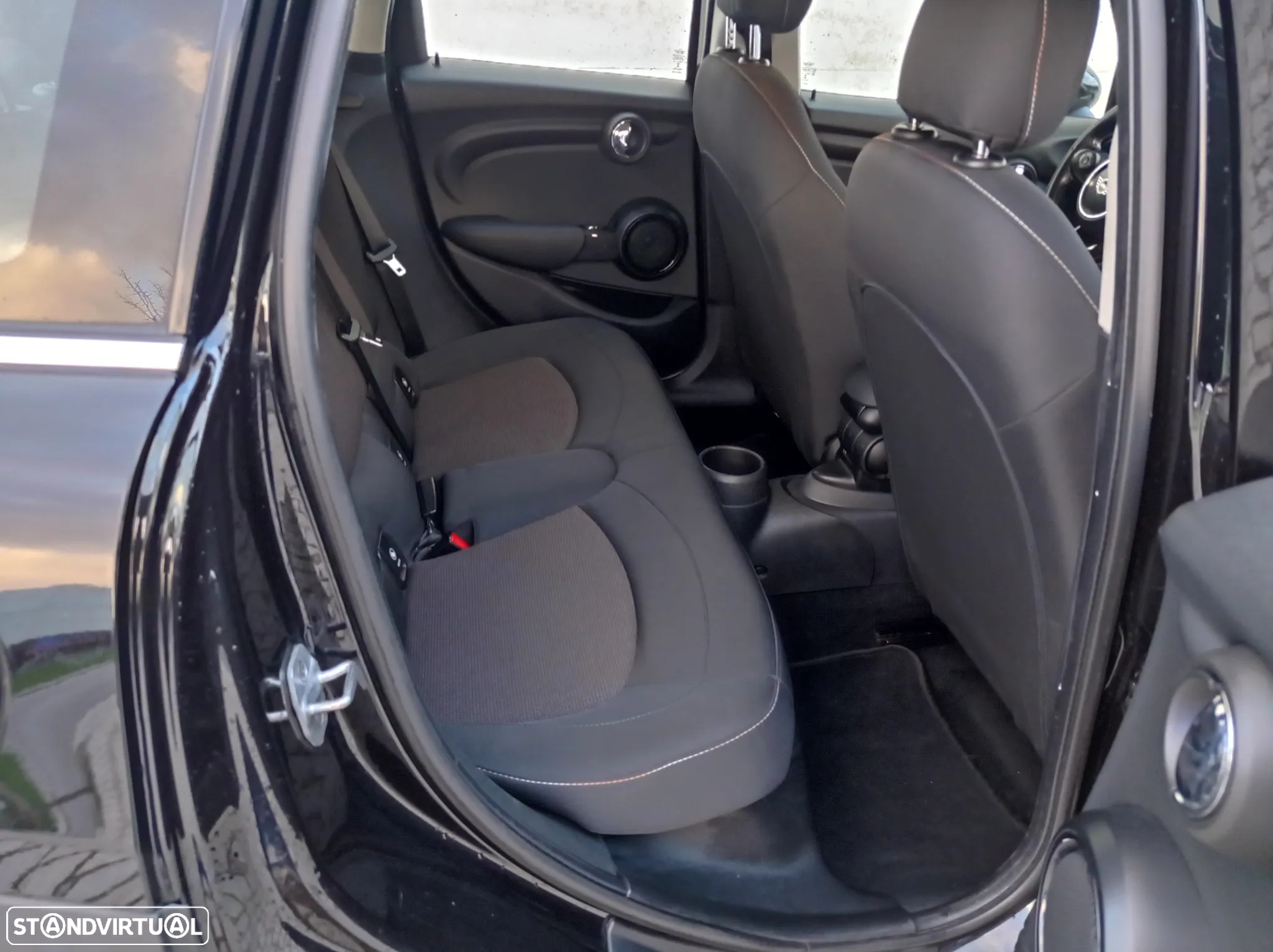 MINI 5 Portas One Auto - 9
