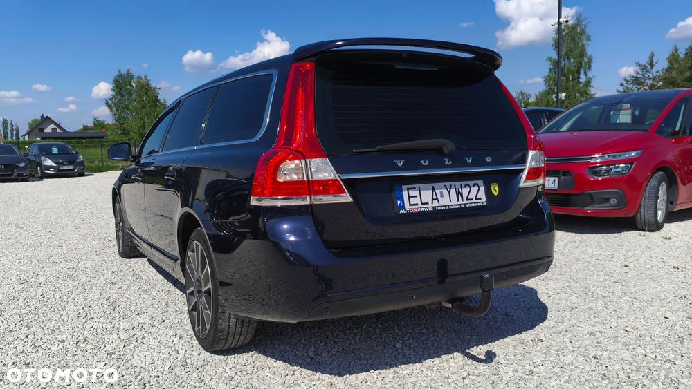 Volvo V70 D2 Momentum - 27