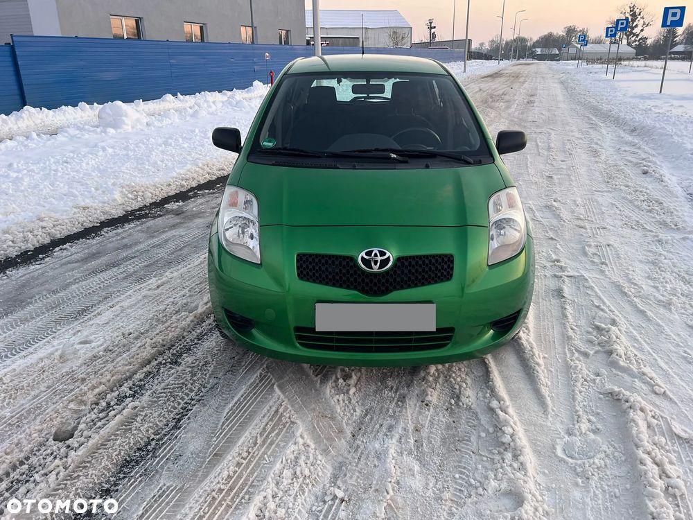 Toyota Yaris - 2