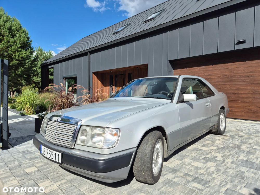 Mercedes-Benz W124 (1984-1993) - 25