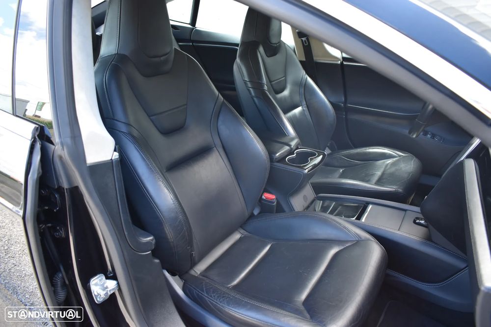 Tesla Model S 85 - 18
