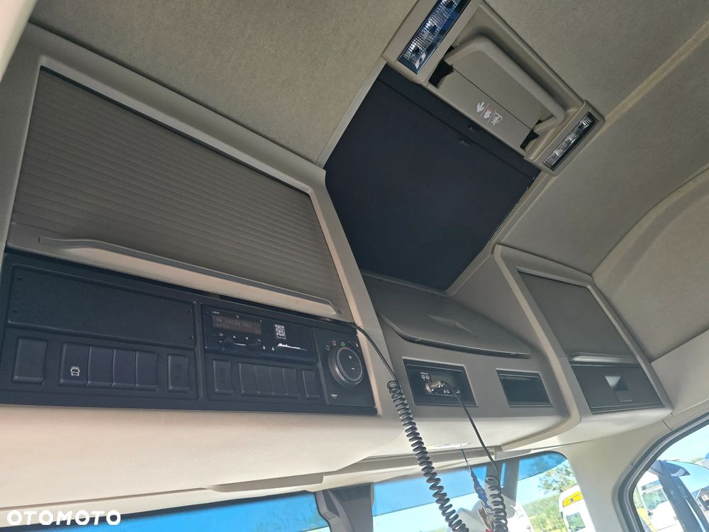 Volvo FH 460 - 9
