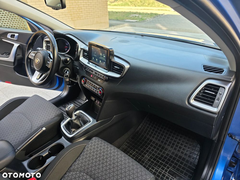 Kia Ceed 1.4 T-GDI L - 10