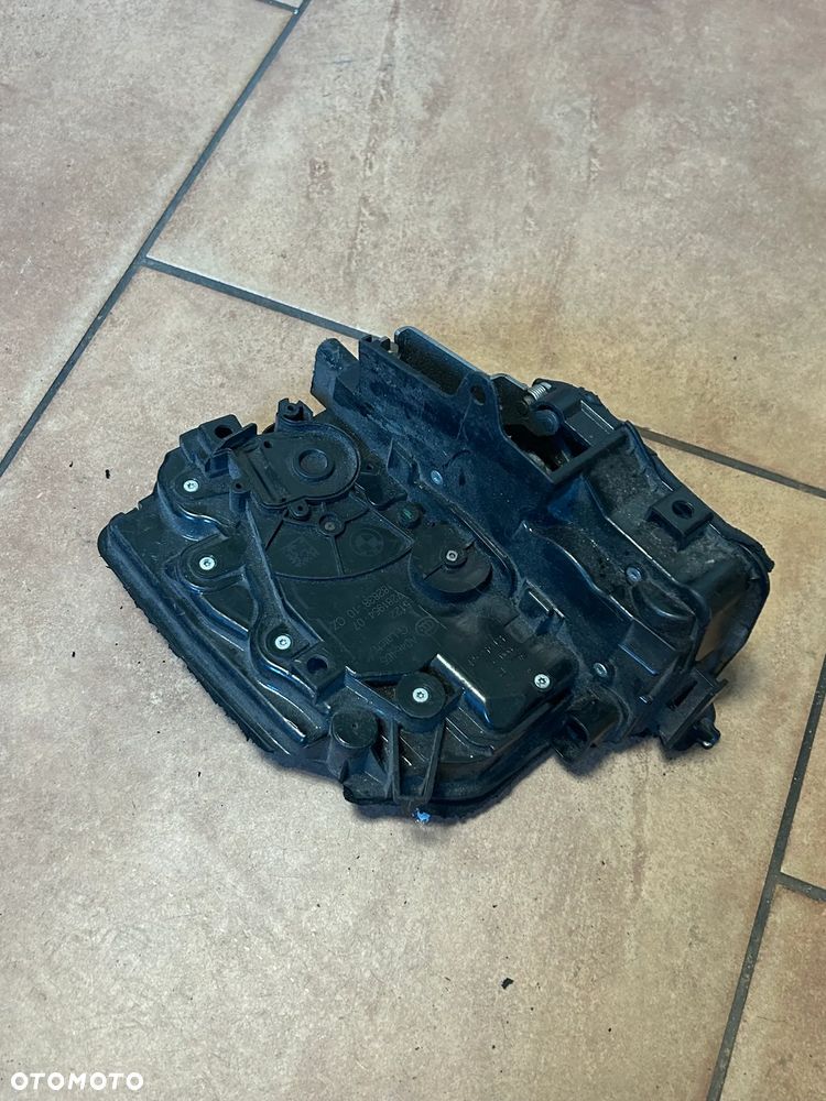 PRAWY TYLNY ZAMEK DRZWI BMW F15 F16 G11 7281954 - 1