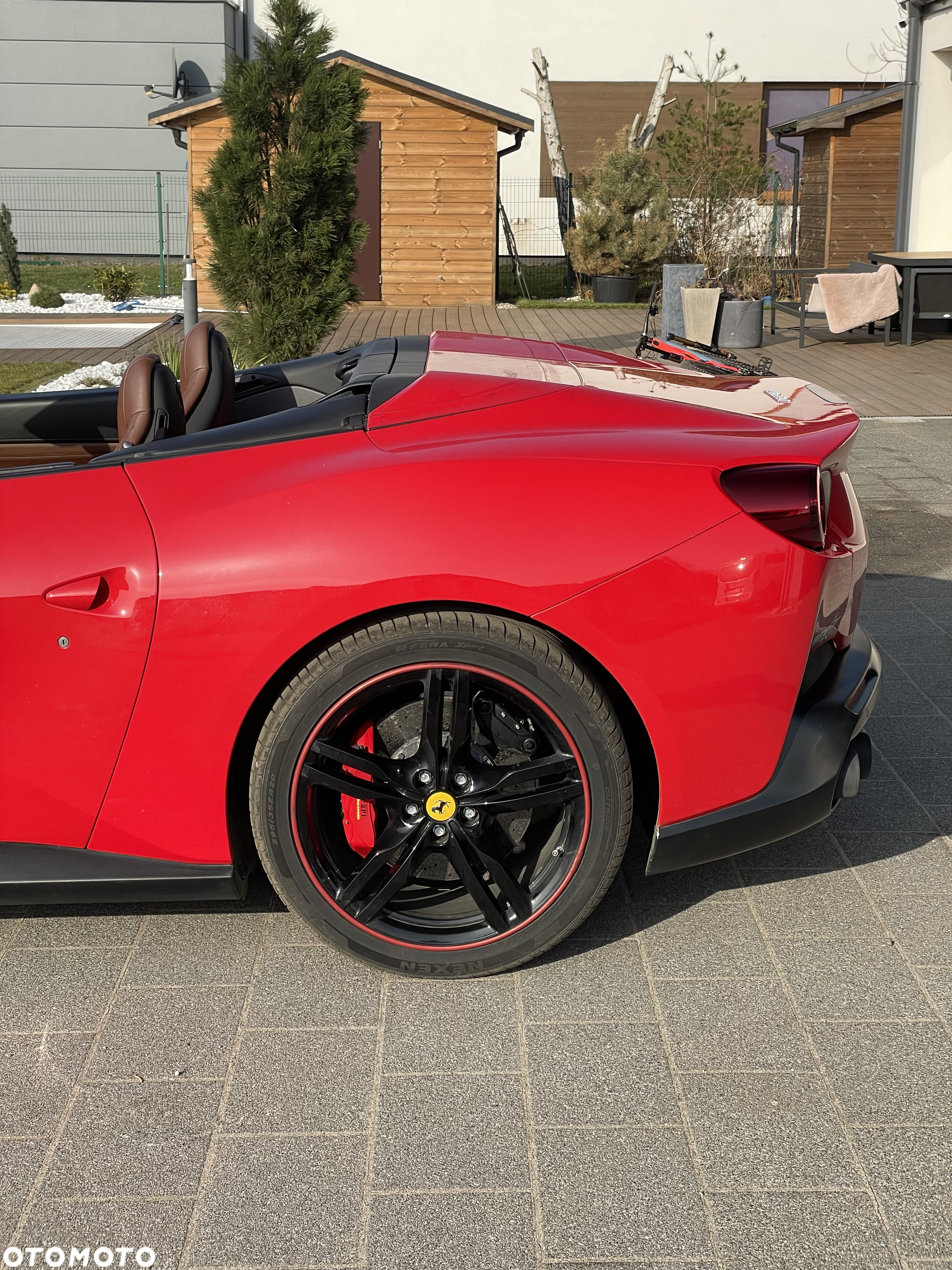 Ferrari Portofino - 14
