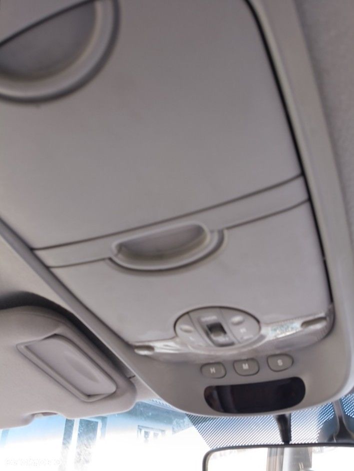 Kia Carnival 2.9 CRDi (klm) - 7