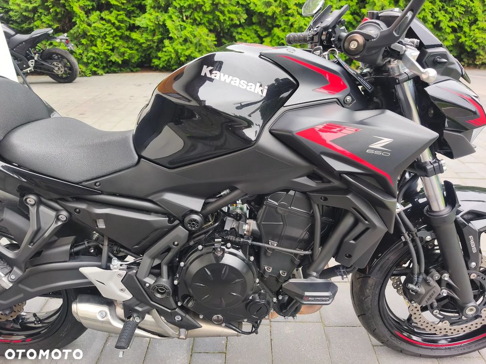 Kawasaki Z 650 - 12