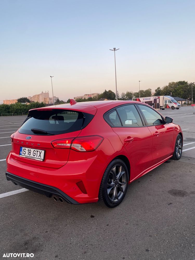 Ford Focus 2.0 EcoBlue ST-Line - 11