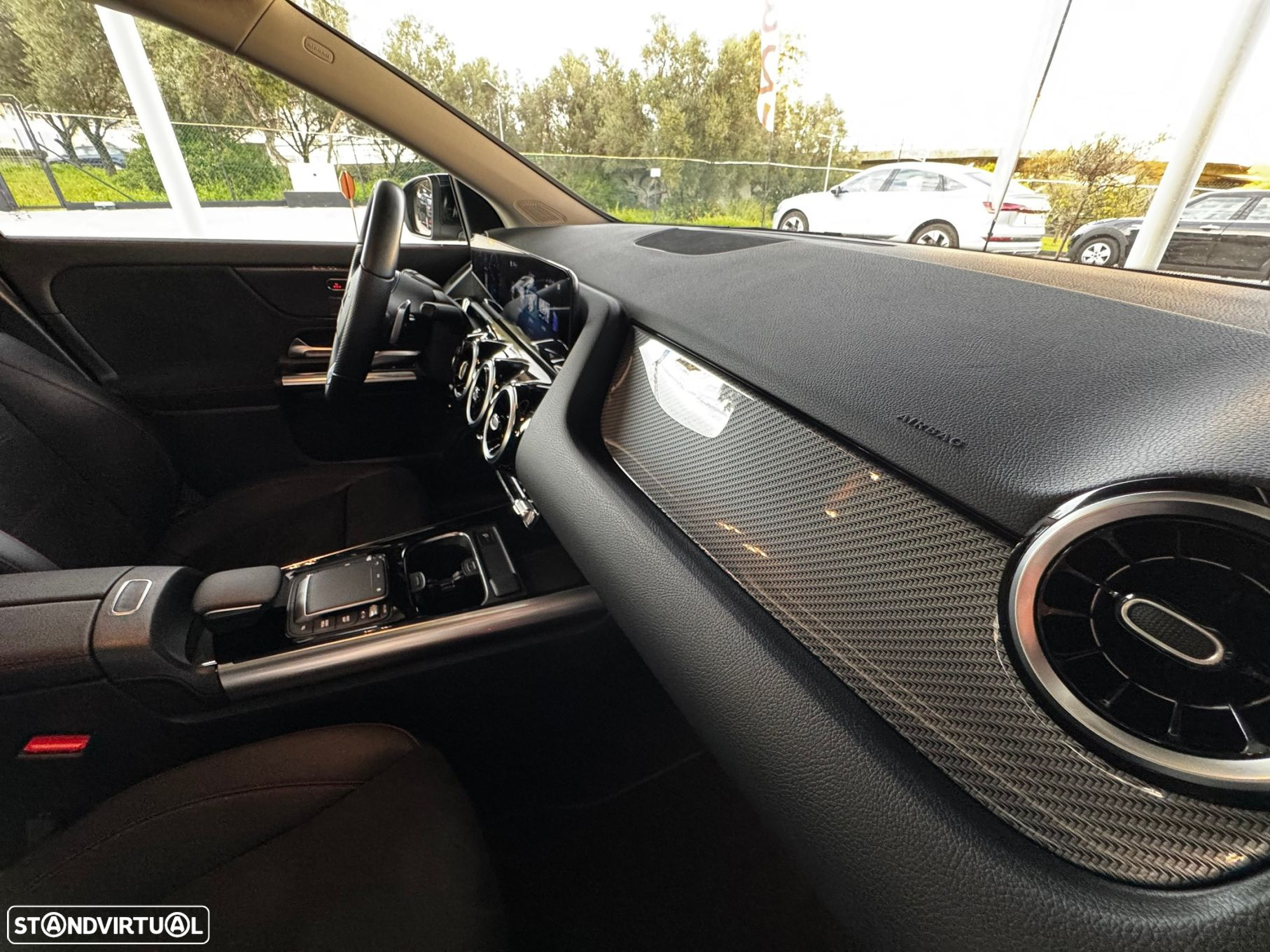 Mercedes-Benz GLA 250 e AMG Line - 27