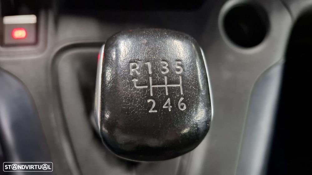 Peugeot Rifter 1.5 BlueHDi Longa Allure Pack - 17