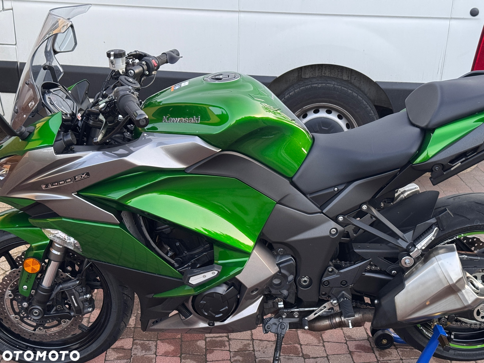 Kawasaki Ninja 1000 SX - 15