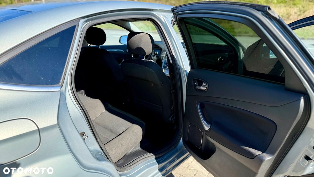 Ford Mondeo 2.0 TDCi Titanium - 11