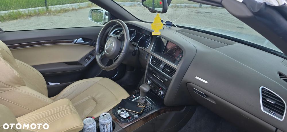 Audi A5 Cabrio - 13