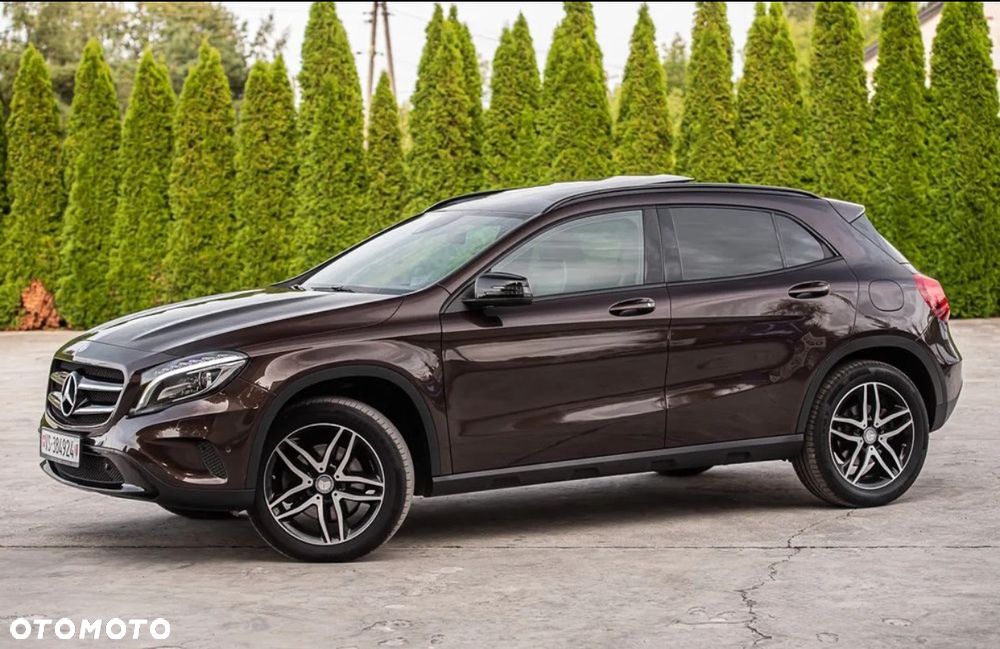 Mercedes-Benz GLA 250 4Matic 7G-DCT AMG Line - 5