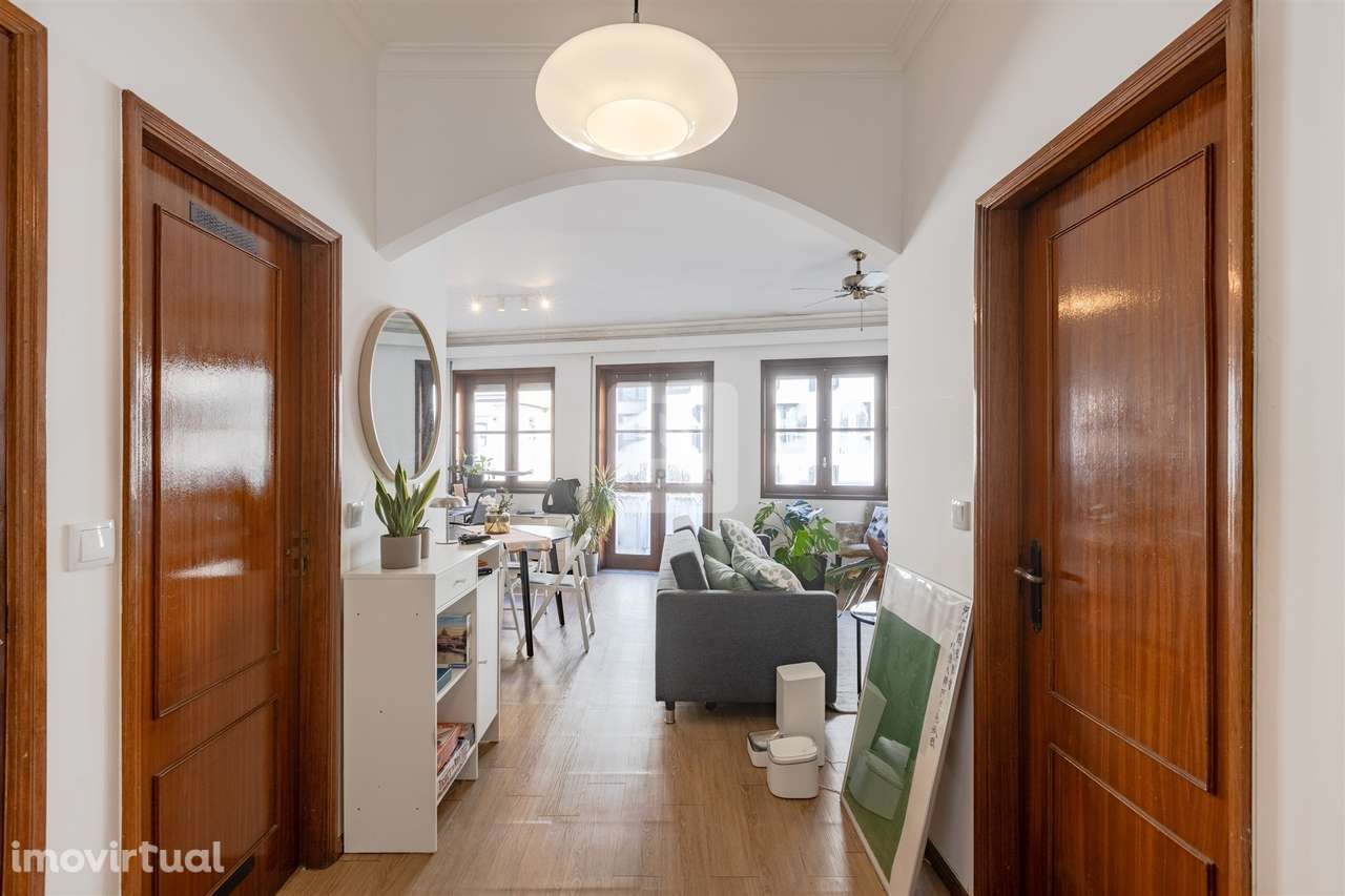 Apartamento T0 com varanda no Bonfim, Porto - Grande imagem: 2/23