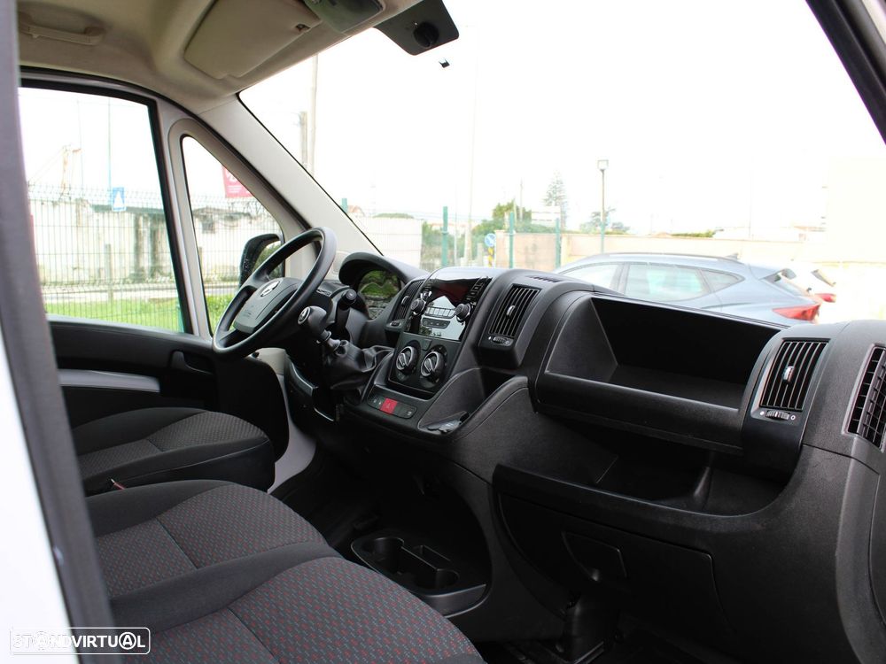 Opel Movano Outro - 12