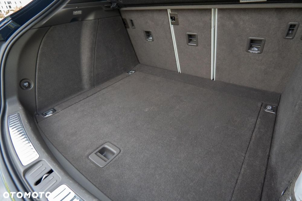 Porsche Macan Standard - 38