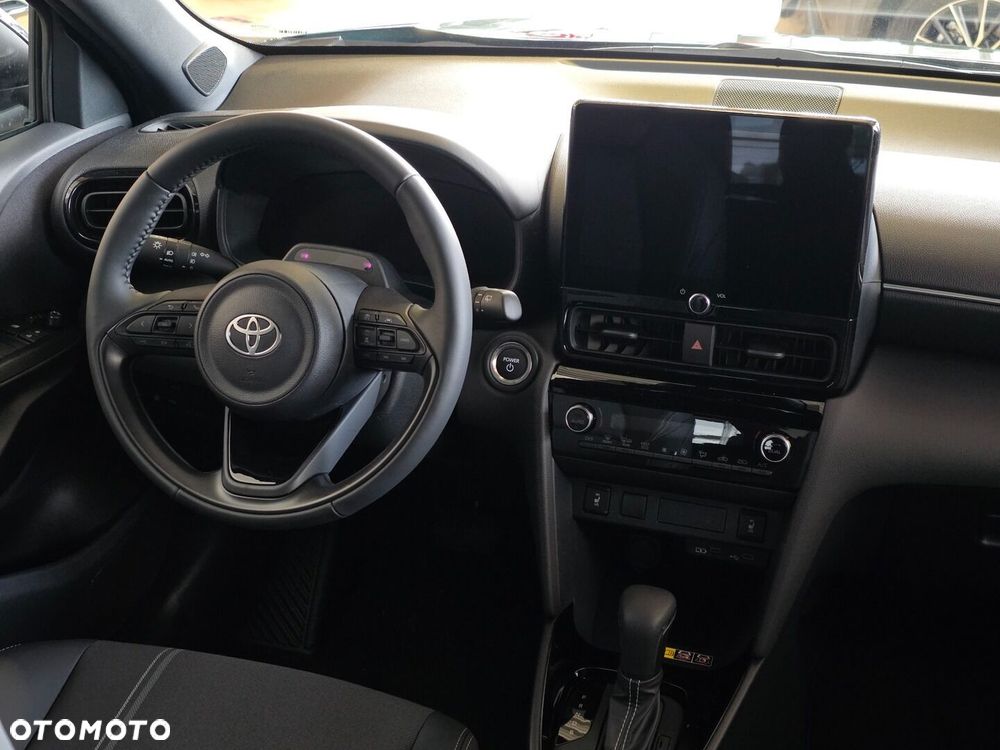 Toyota Yaris Cross - 10