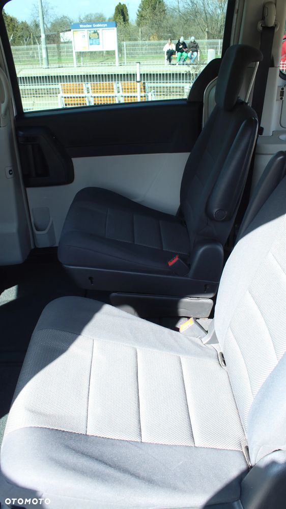 Chrysler Grand Voyager 2.8 CRD Automatik Limited - 28