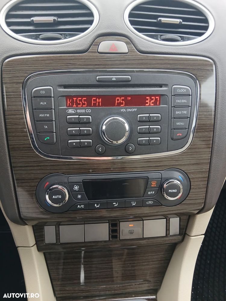 Ford Focus 1.8 TDCI Ghia - 15