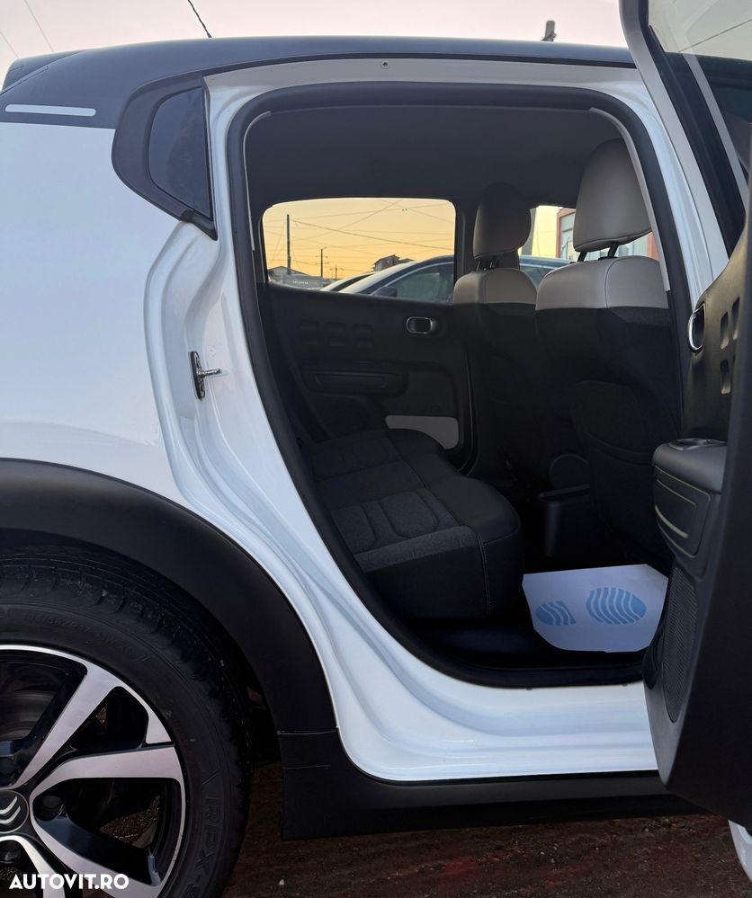 Citroën C3 Pure Tech 110 S&S EAT6 SHINE - 19